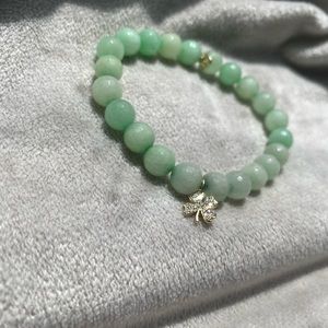Sydney Evan bracelet with clover charm